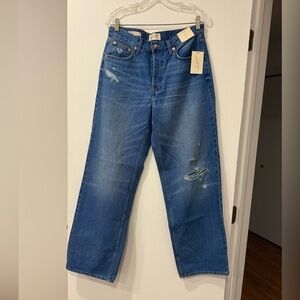 Universal Thread Women’s Relaxed Blue Jeans-NWT